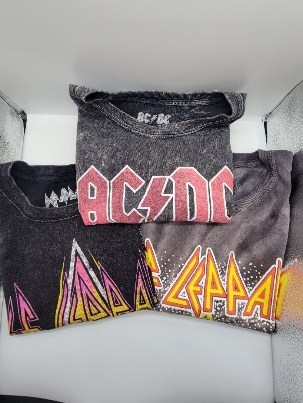 Lot of 3 AC/DC / Two DEF LEPPARD T shirts Short sleeve Size Small Graphic